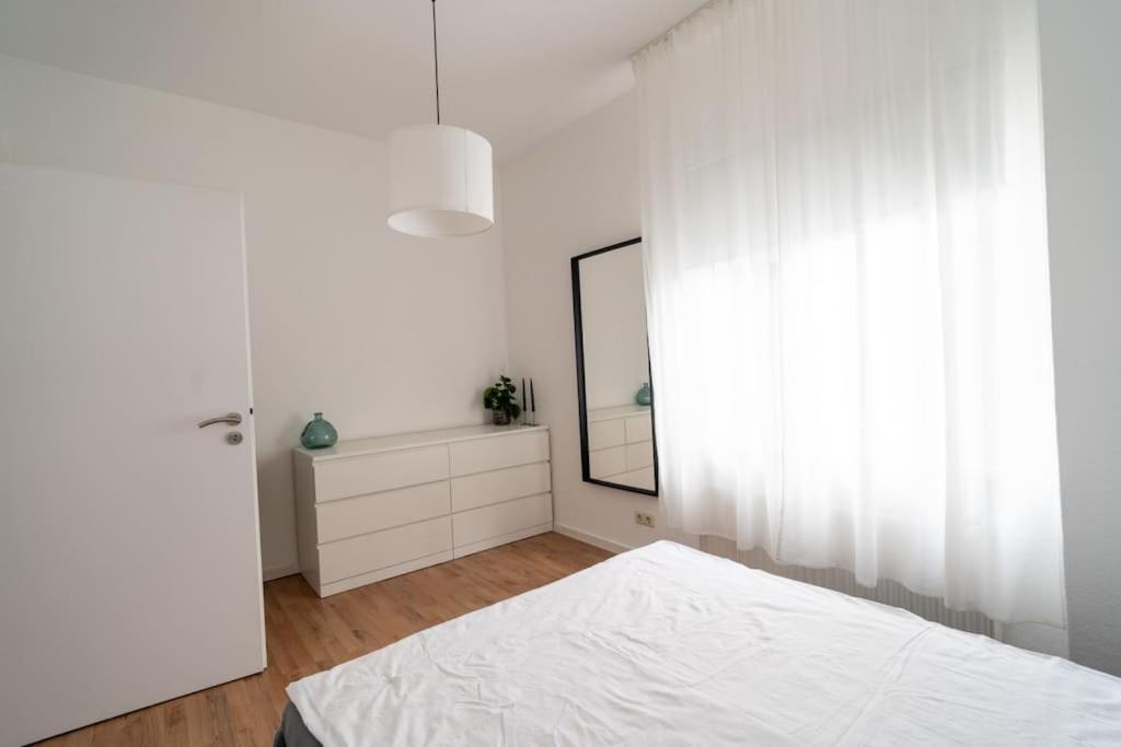 Wohnung Naehe Stadtzentrum Mit Wohnzimmer Und Kueche Koblencja Zewnętrze zdjęcie